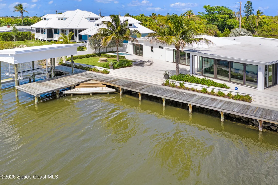 Photo of 93 W Bay Drive