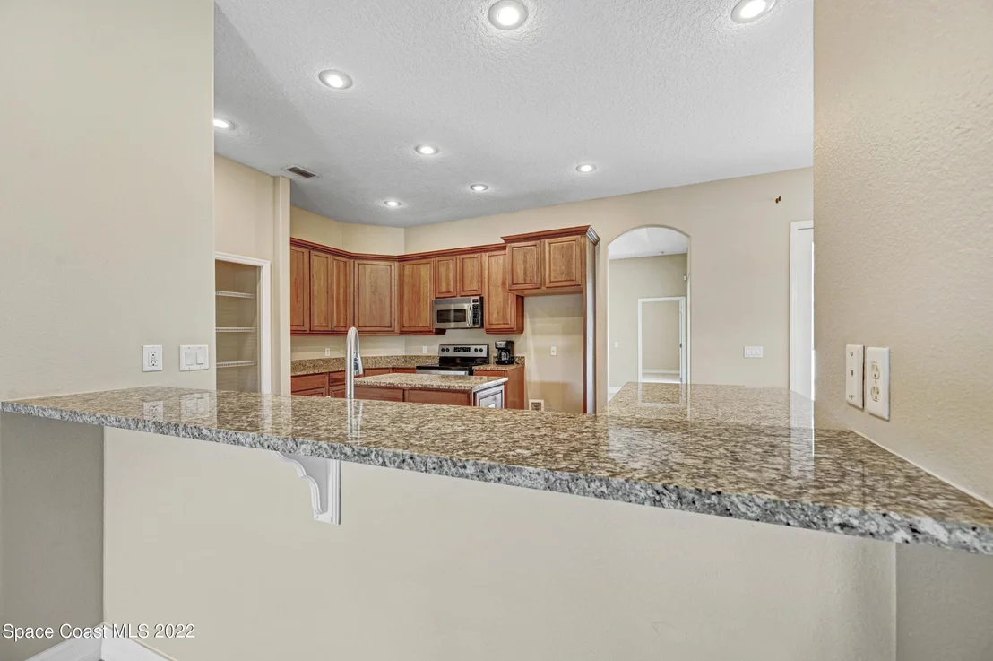 Photo of 2185 SE Windbrook Drive SE