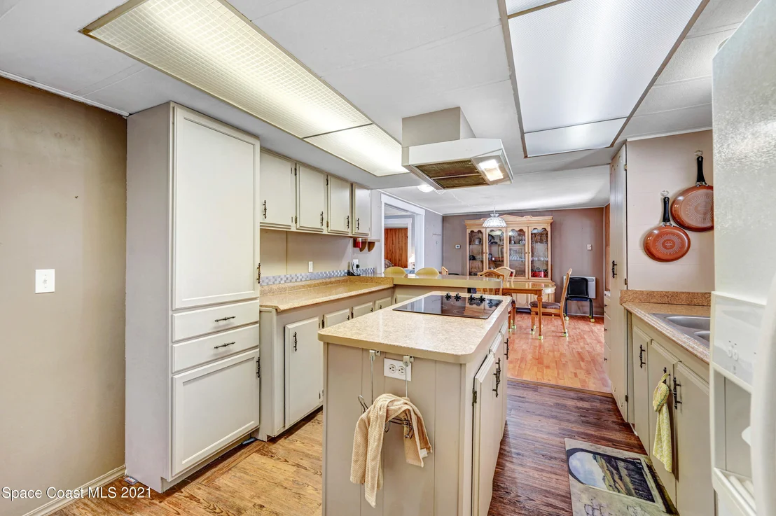 Photo of 566 Jean Circle
