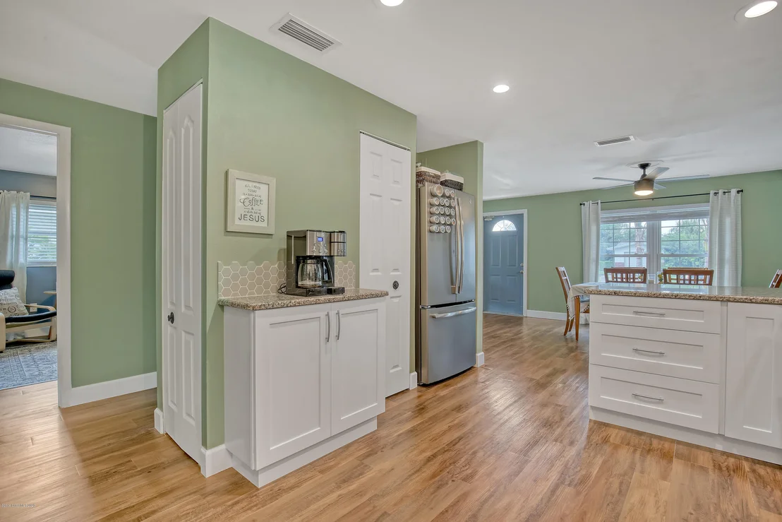 Photo of 2196 Colony Drive