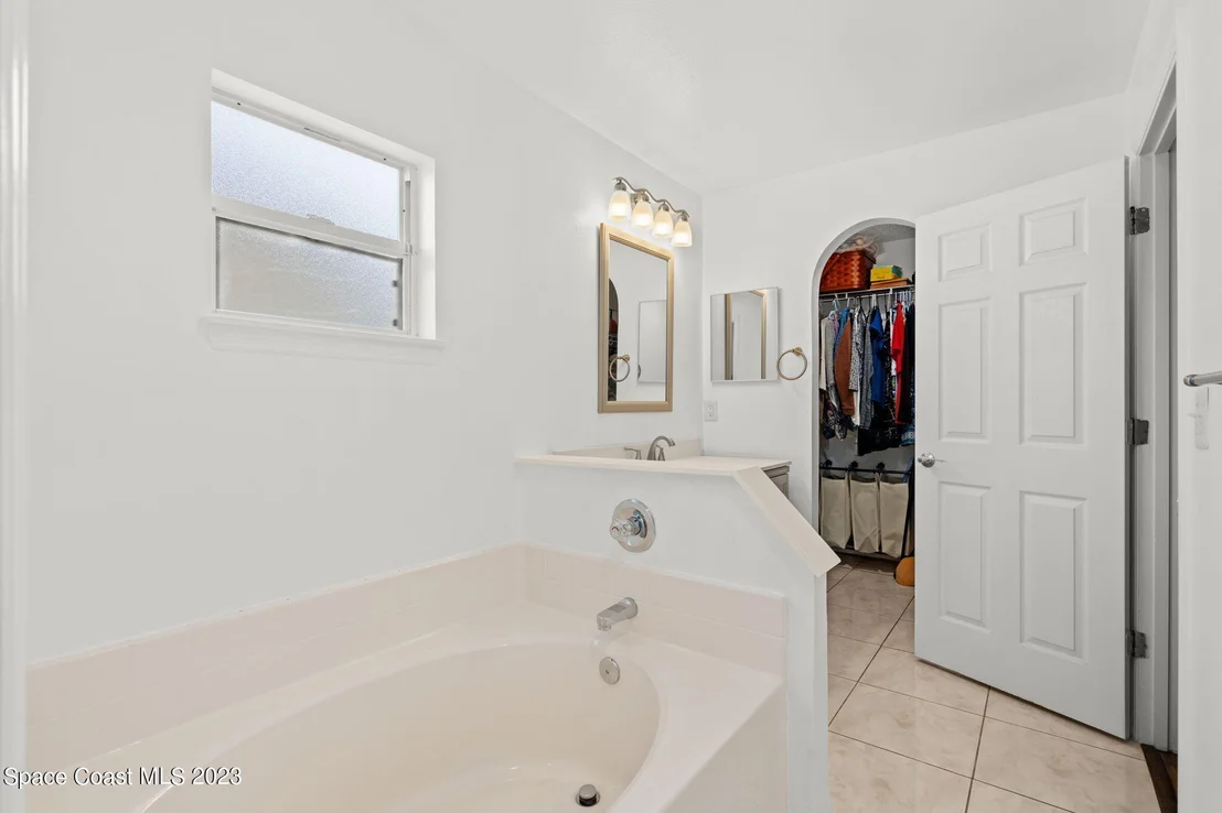 Photo of 2310 Shady Oak Road