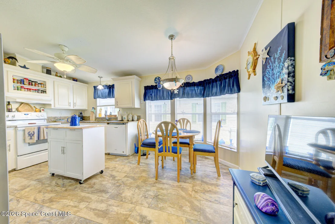 Photo of 385 Outer Drive