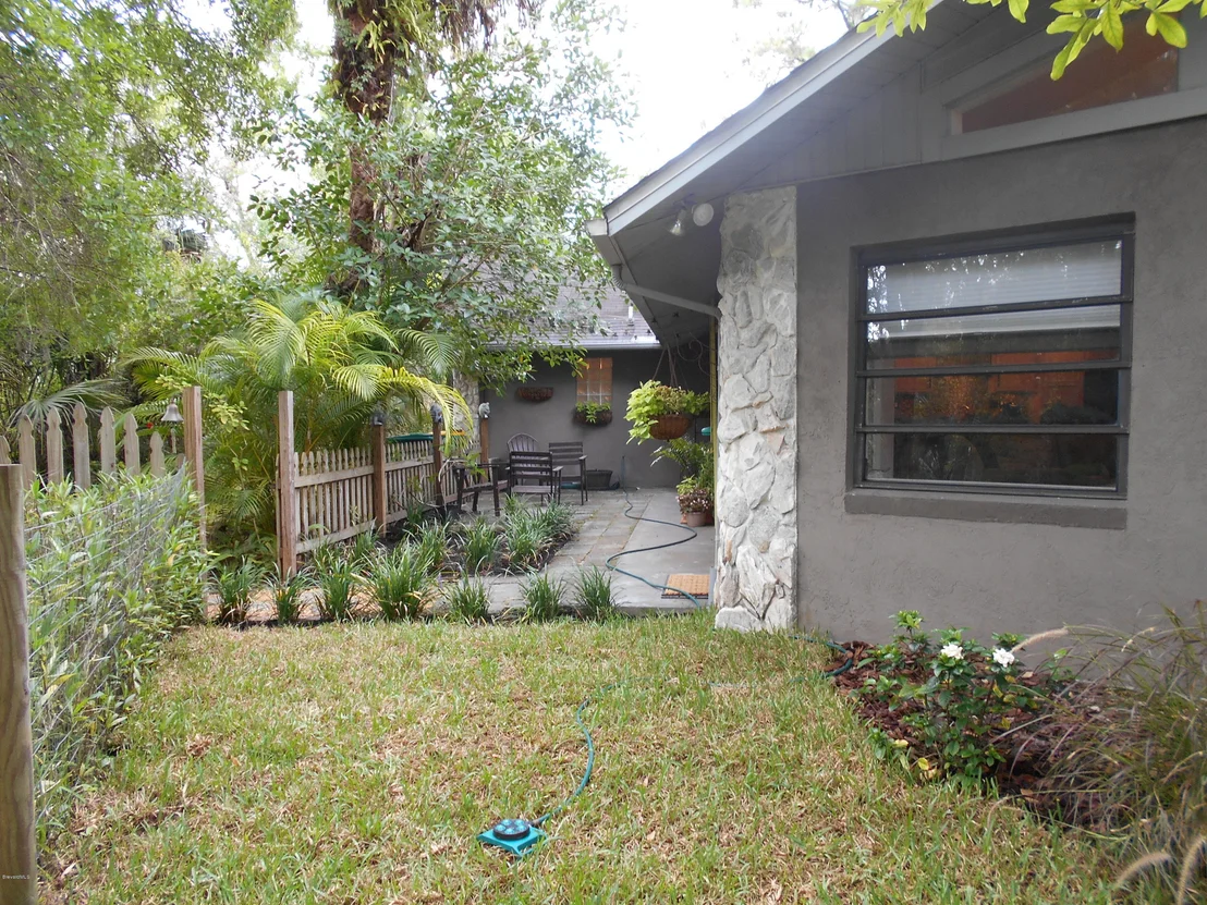 Photo of 8465 Henry Avenue