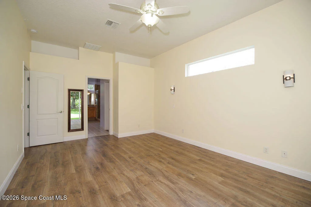 Photo of 1916 Windbrook Drive