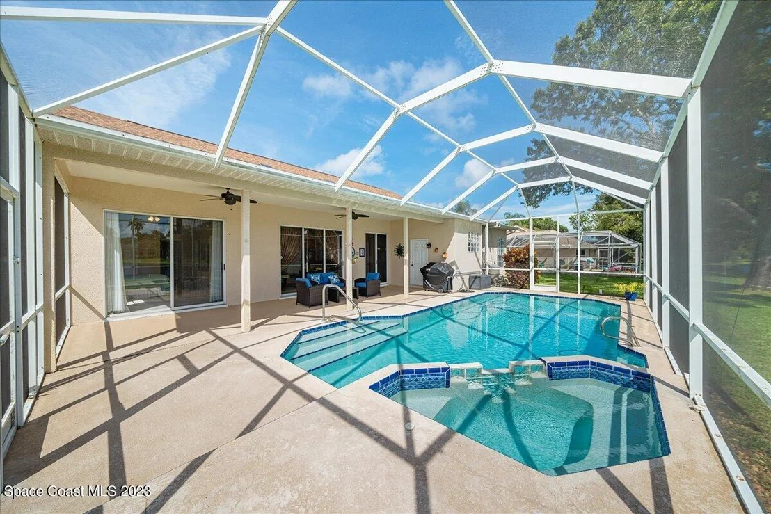 Photo of 369 Lake Victoria Circle