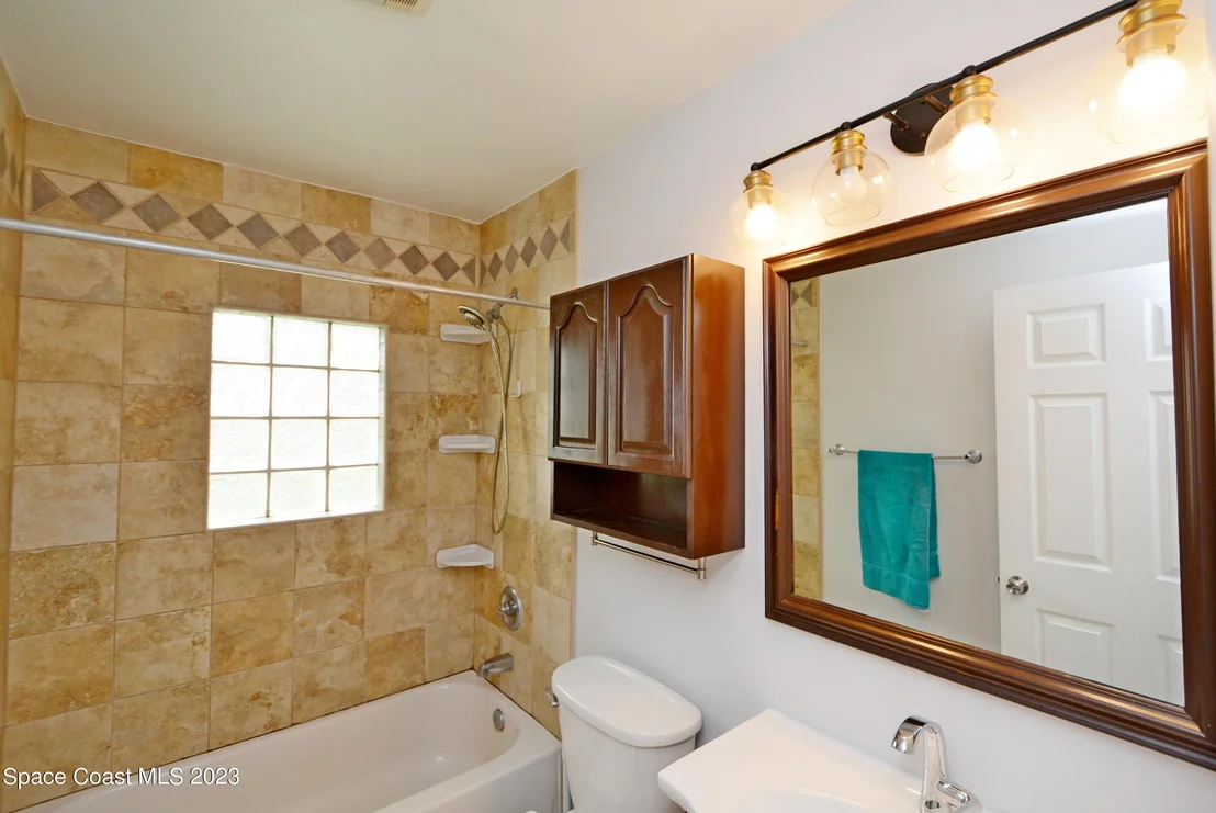 Photo of 2579 Coventry Road