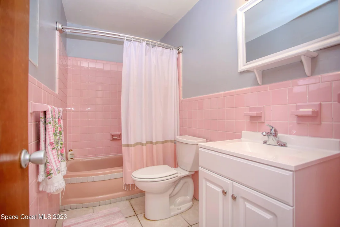 Photo of 1740 Golfview Drive
