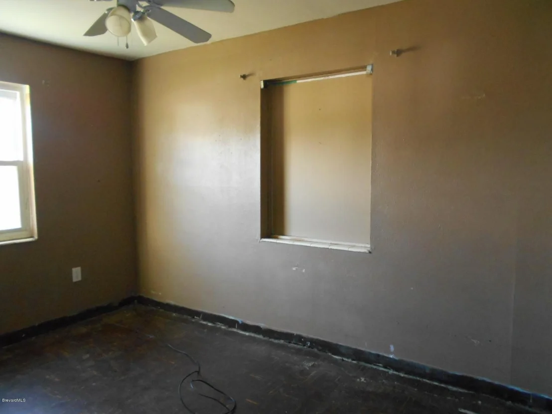 Photo of 2921 Lawrence Drive