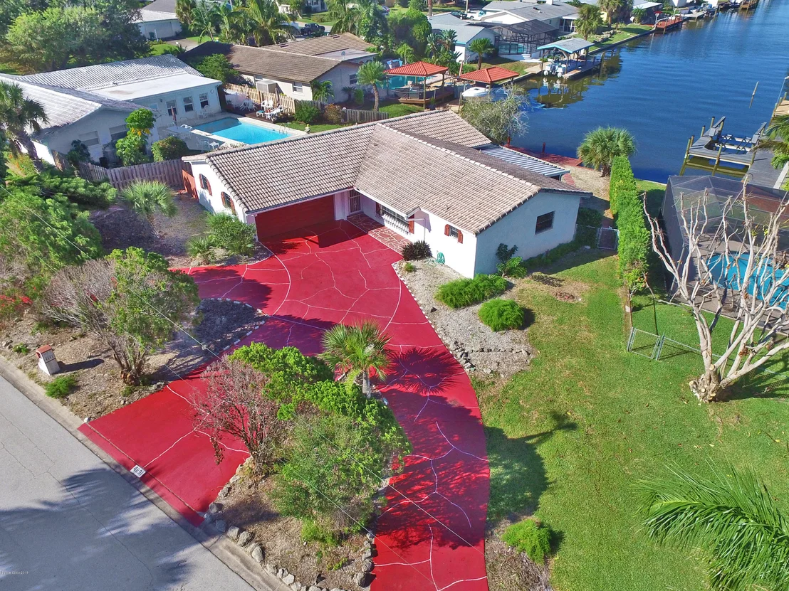 Photo of 4891 Fairview Drive