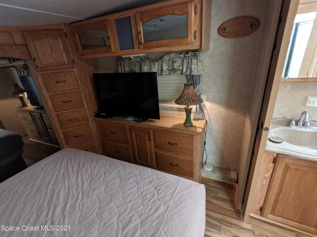 Photo of 270 Galaxy Lane