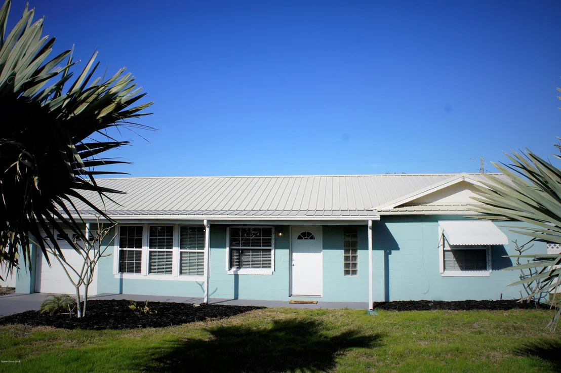 Photo of 456 Willow Lane