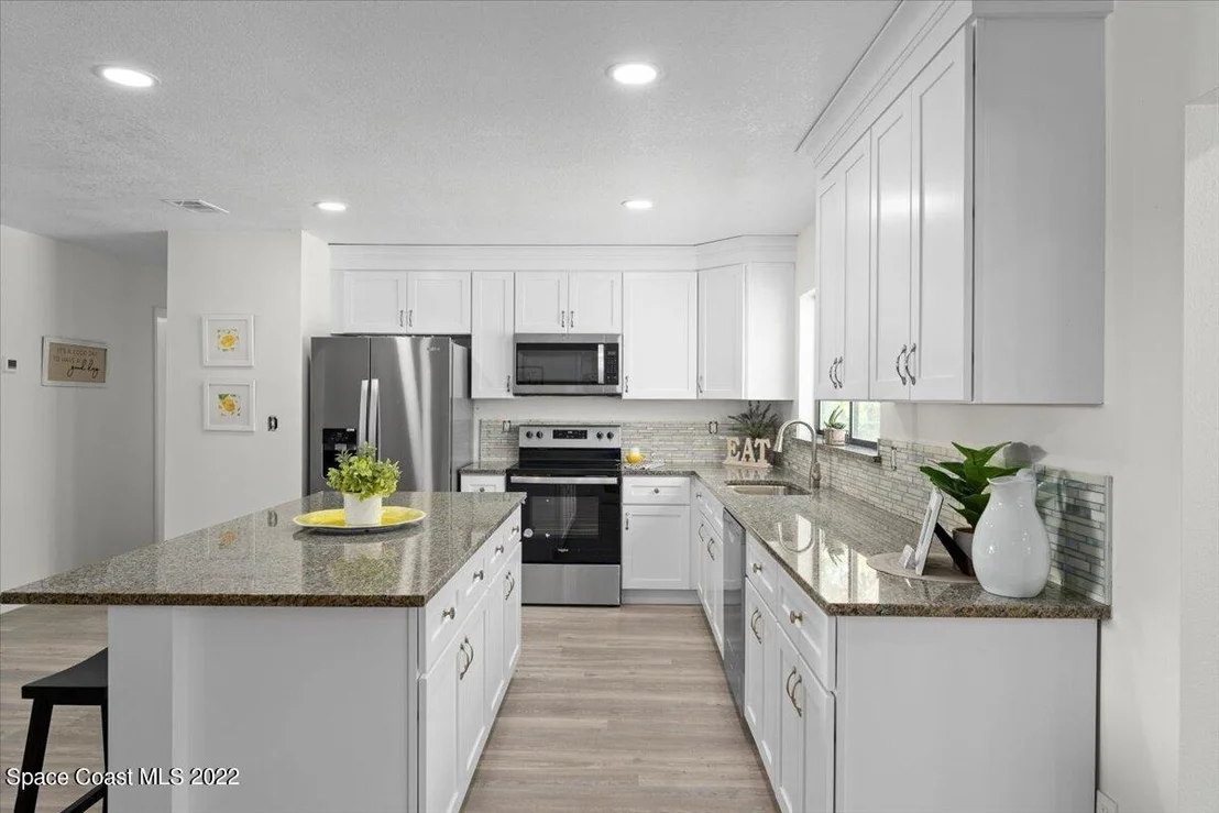 Photo of 1365 Wayside Court NE