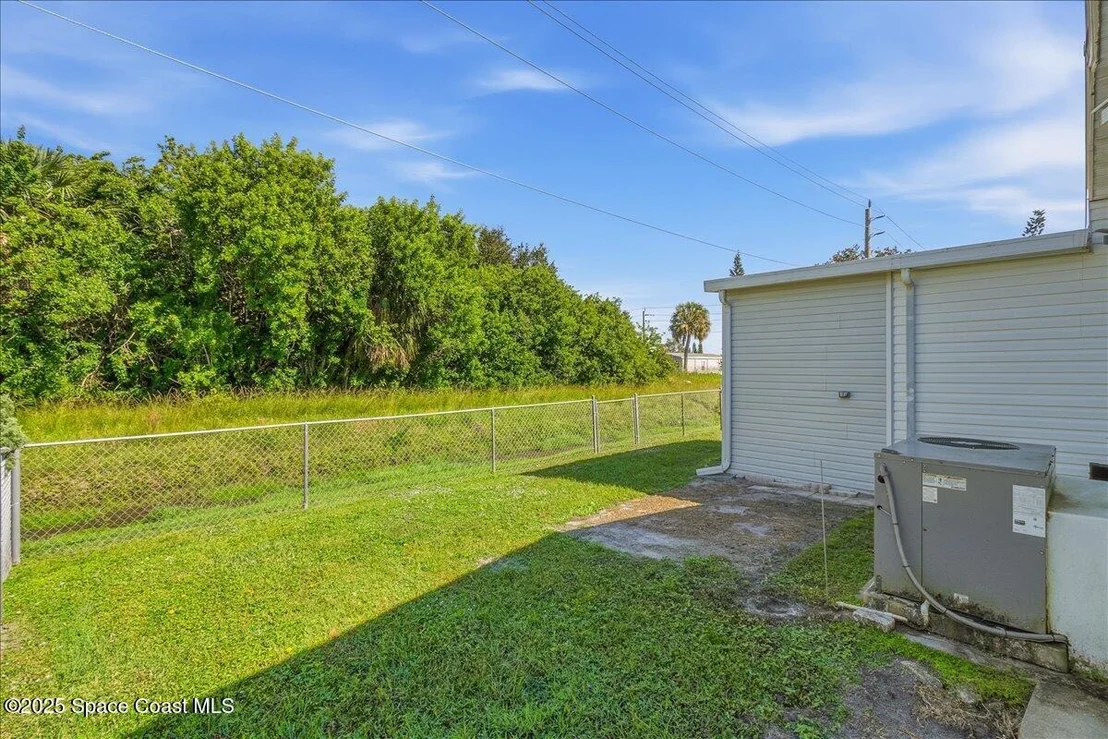 Photo of 1131 Tequesta Drive