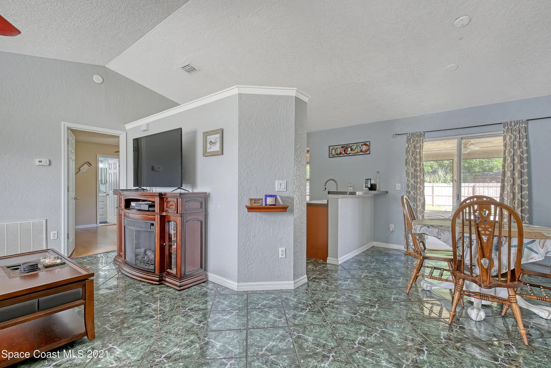 Photo of 6285 Arbor Avenue