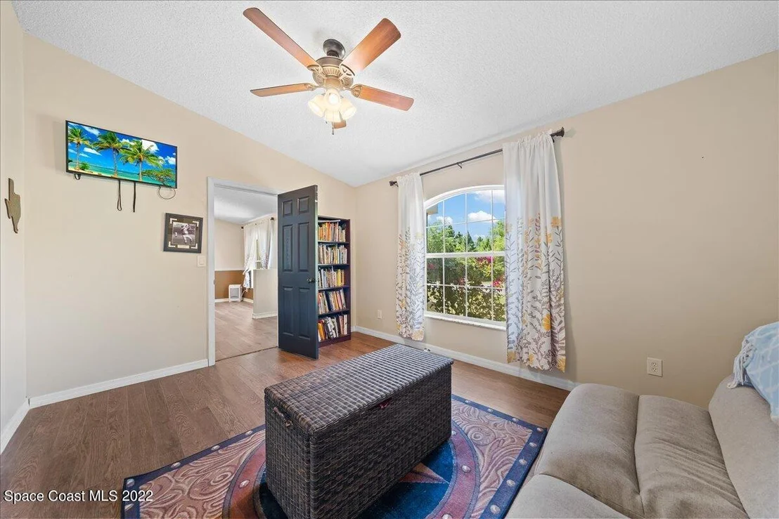 Photo of 2959 Triangle Road SE