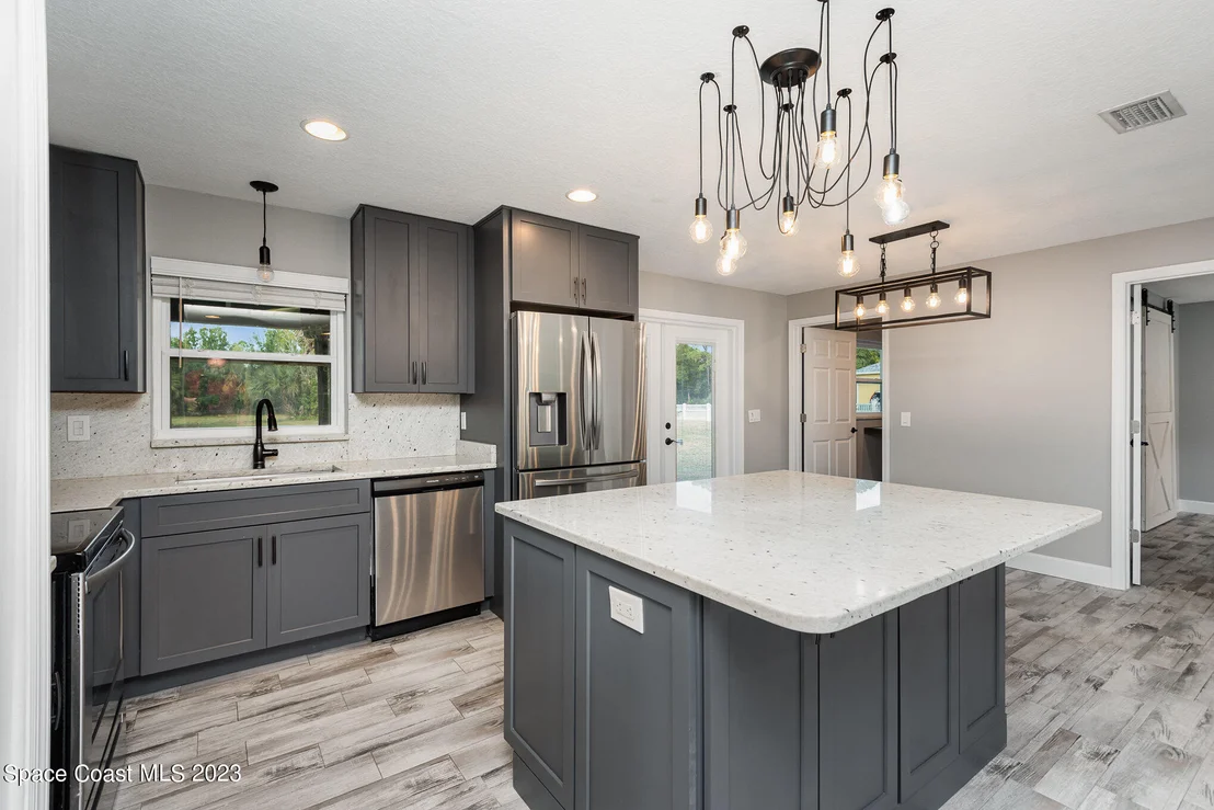 Photo of 4750 Rayburn Road