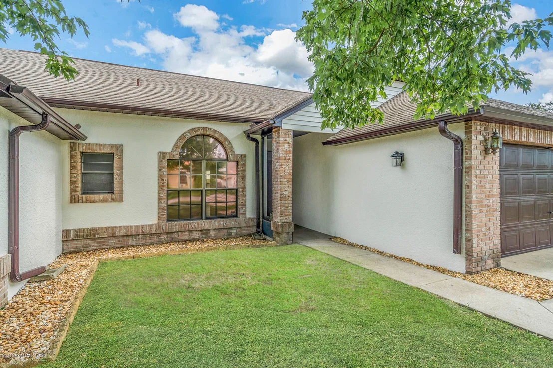 Photo of 908 Jamestown Drive