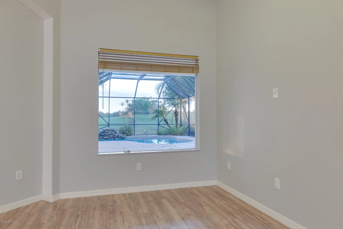 Photo of 2118 Windbrook Drive SE
