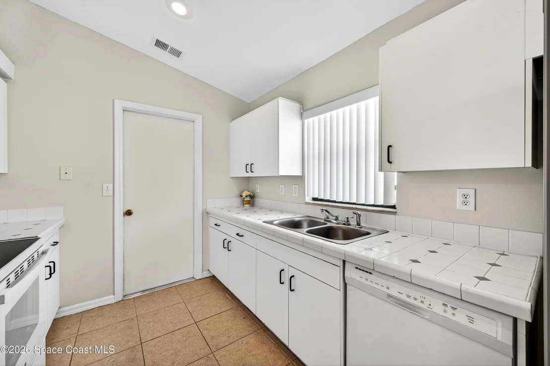 Photo of 7022 Hammock Trace Drive