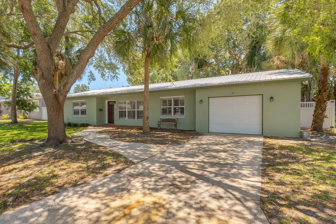 Photo of 407 Par Avenue