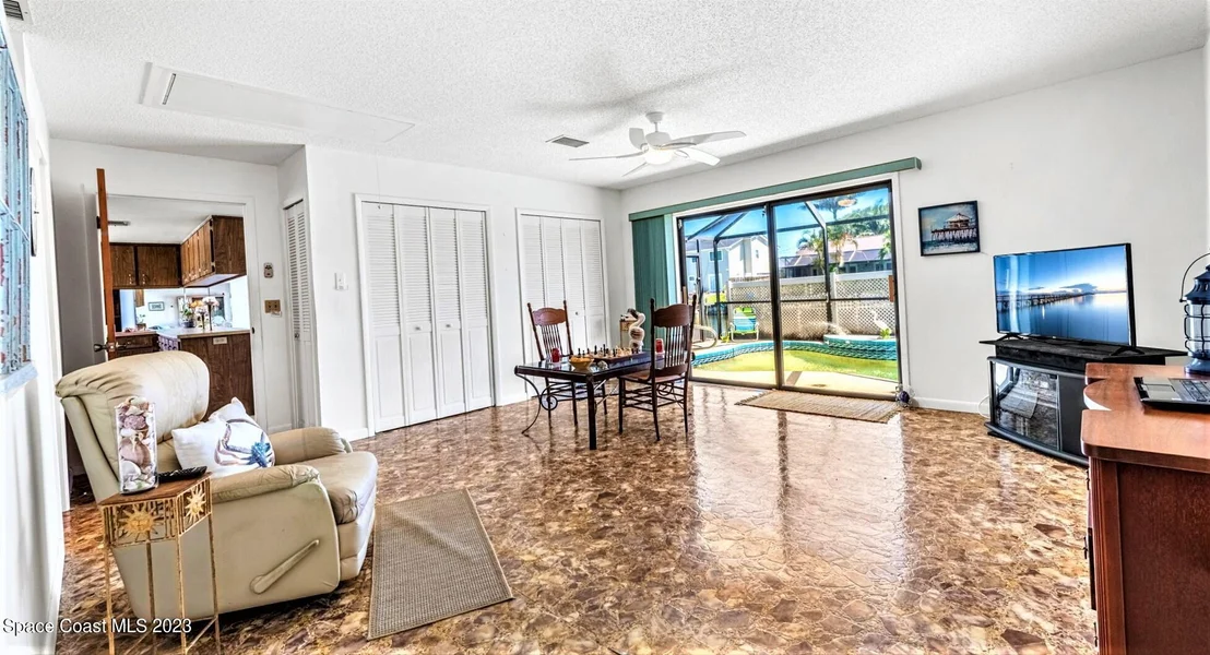 Photo of 349 Arrowhead Lane