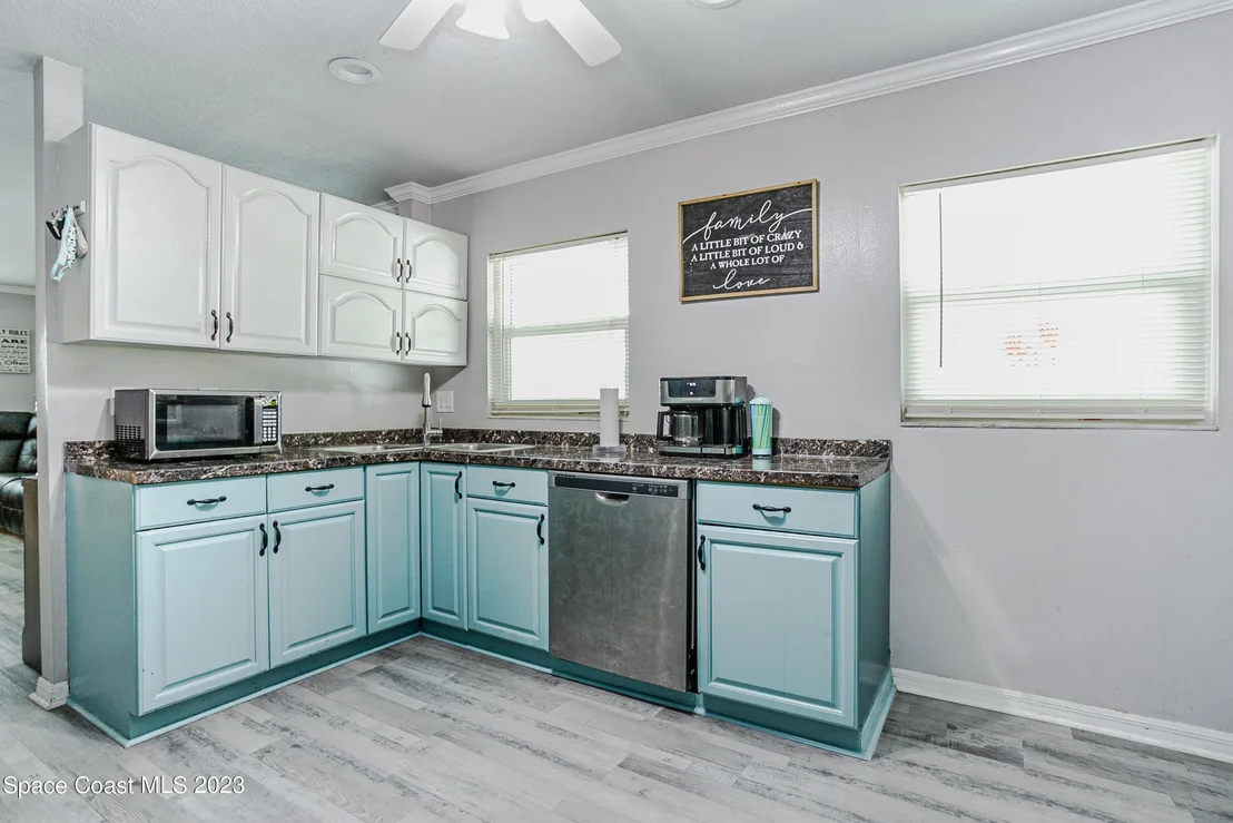 Photo of Unit 7 at 1475 Beechfern Drive