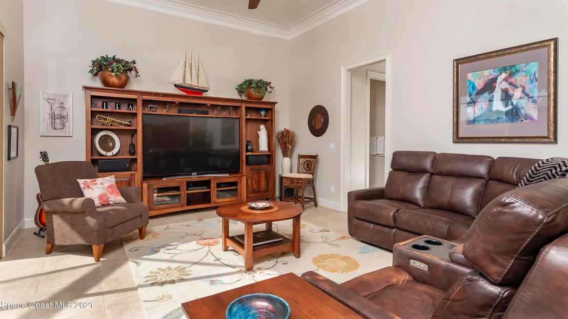 Photo of 913 Nelson Drive