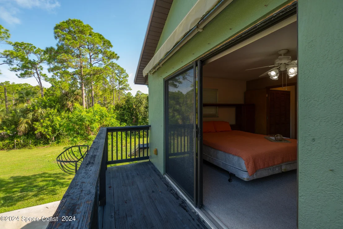Photo of 3893 Burton Road