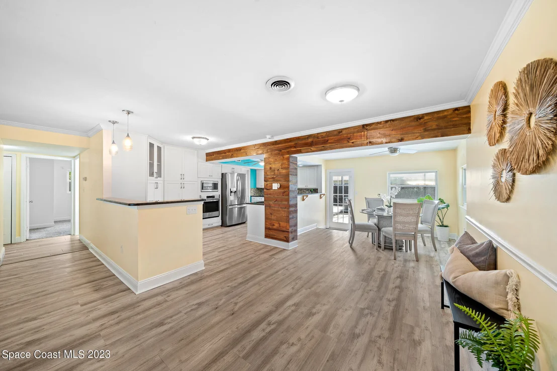 Photo of 275 Cinnamon Drive