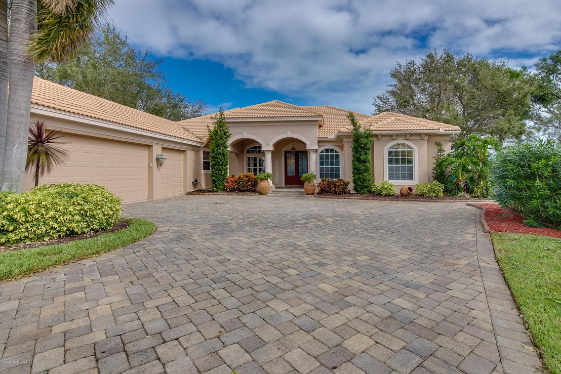 Photo of 256 Lanternback Island Drive