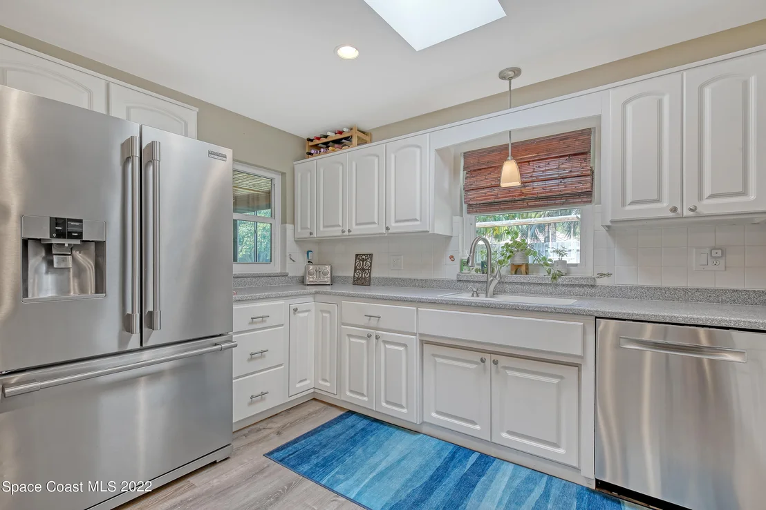 Photo of 400 Mosswood Boulevard