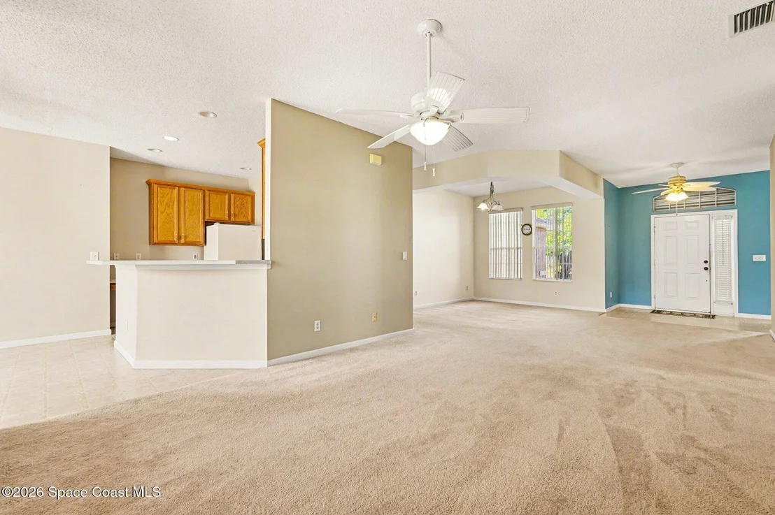 Photo of 3061 Eldron Boulevard SE