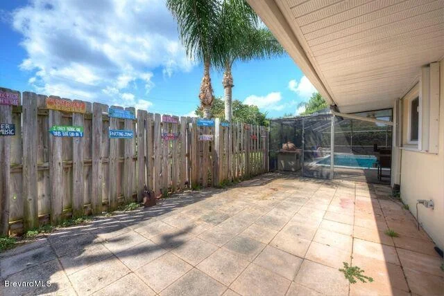 Photo of 703 Hibiscus
