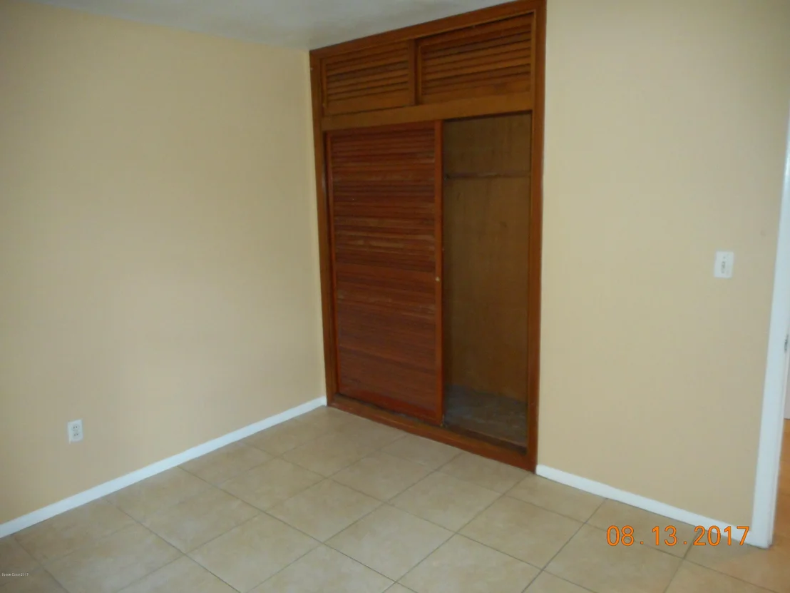 Photo of 1101 Cable Lane NE