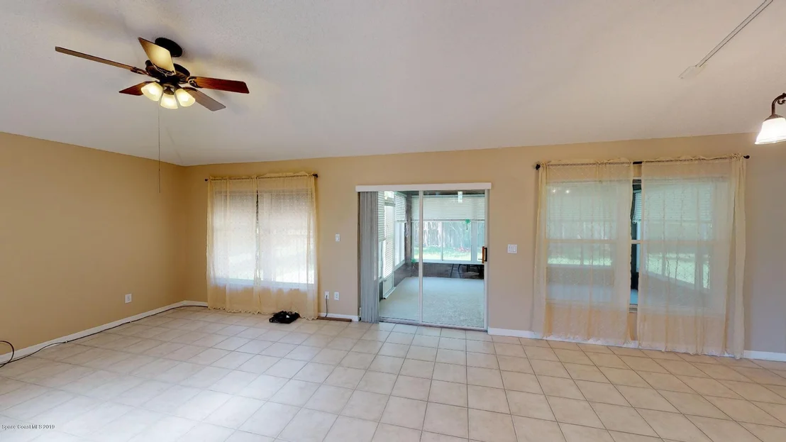 Photo of 1891 Sun Gazer Drive