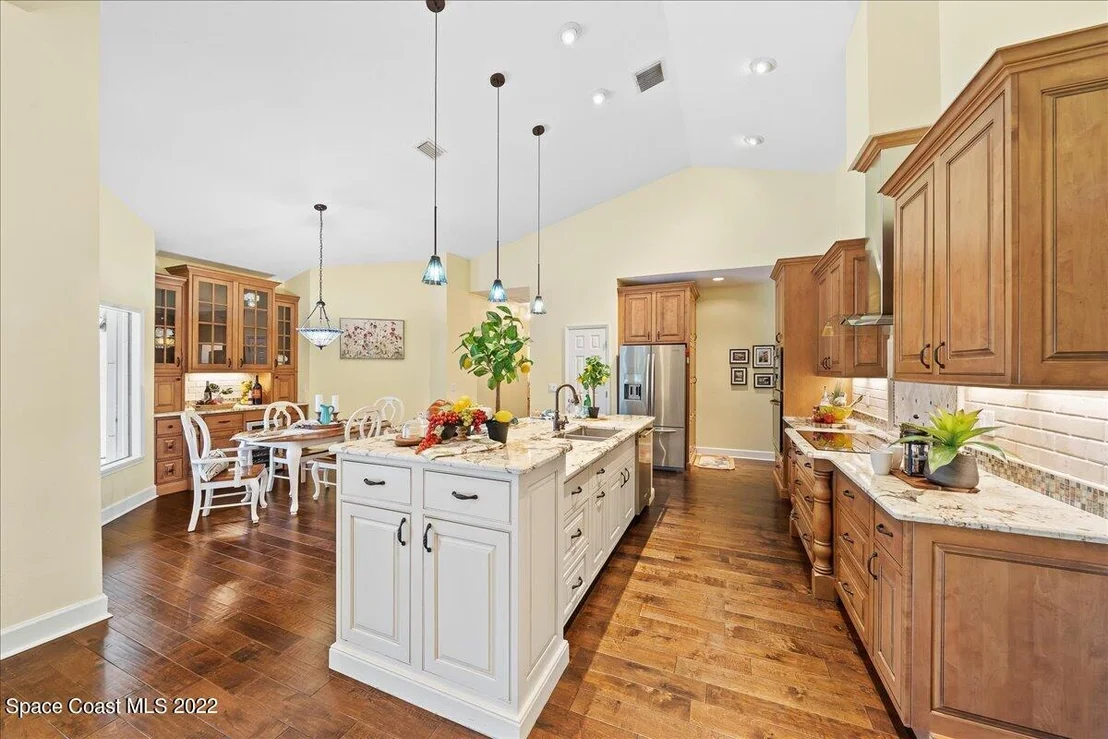 Photo of 7933 Timberlake Drive
