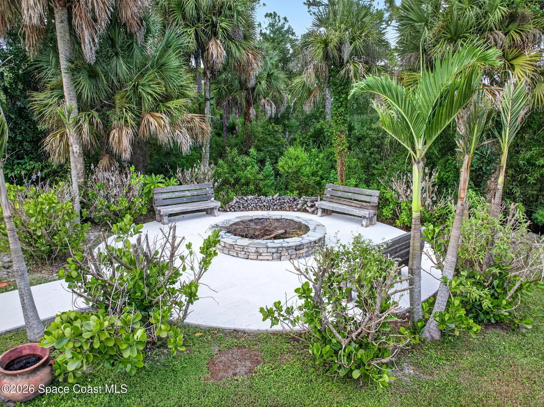 Photo of 3865 Reynolds Road