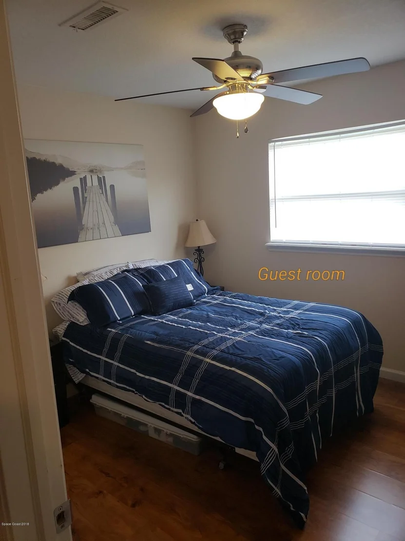 Photo of 945 Lexington Road