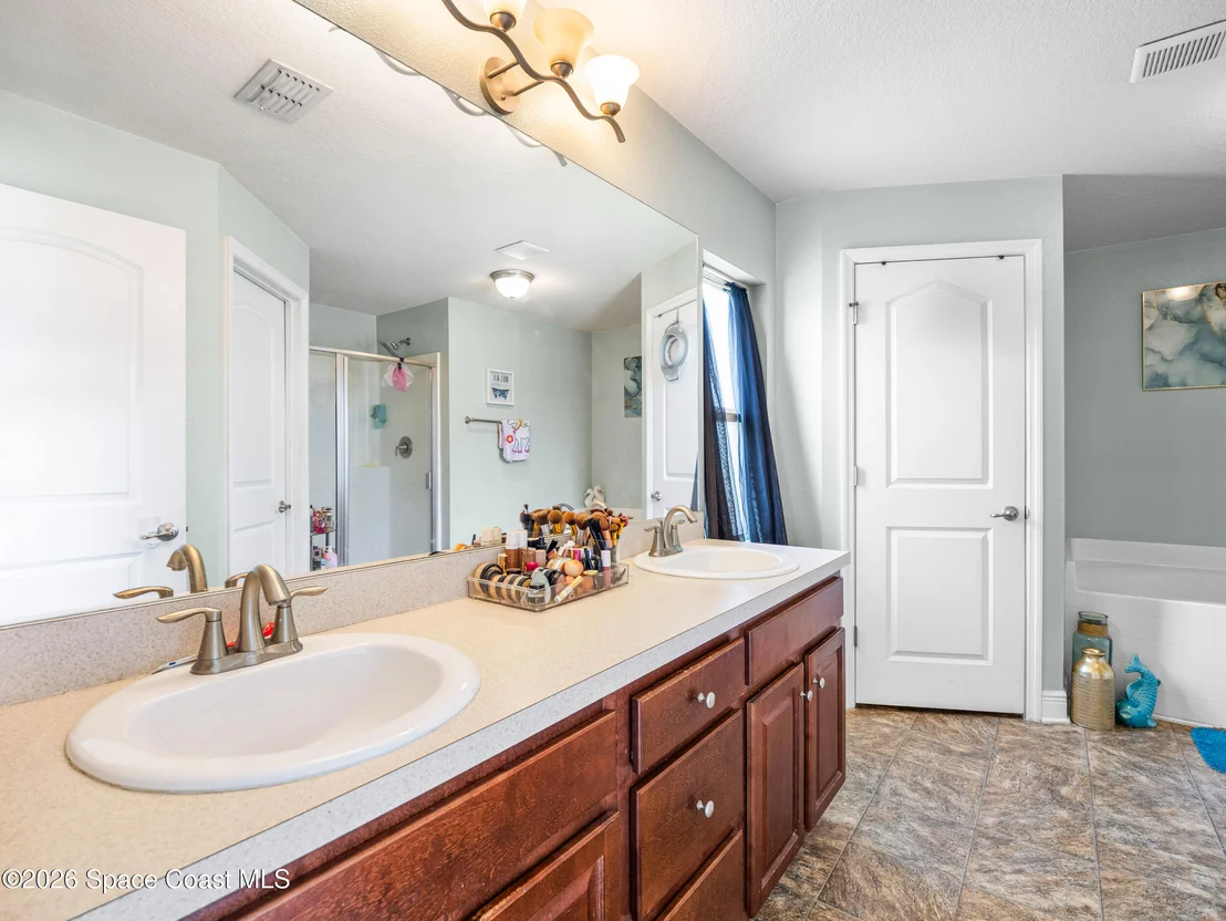 Photo of 256 Eckert Street SE