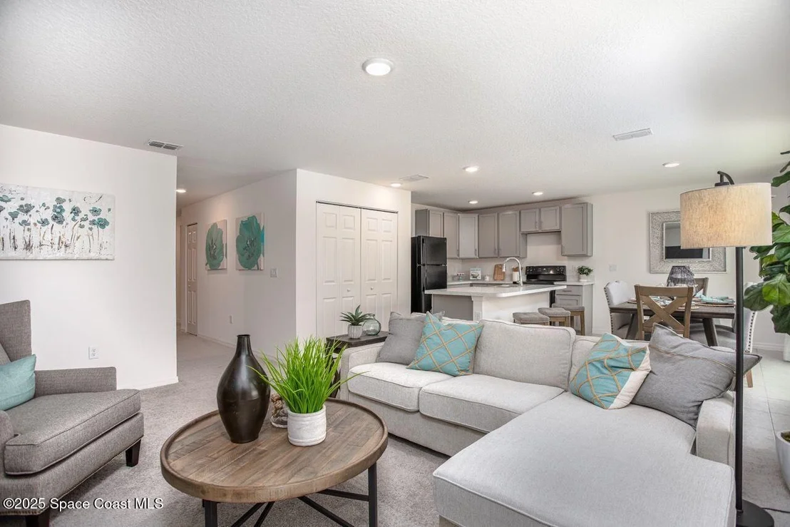 Photo of 1749 Palm Road