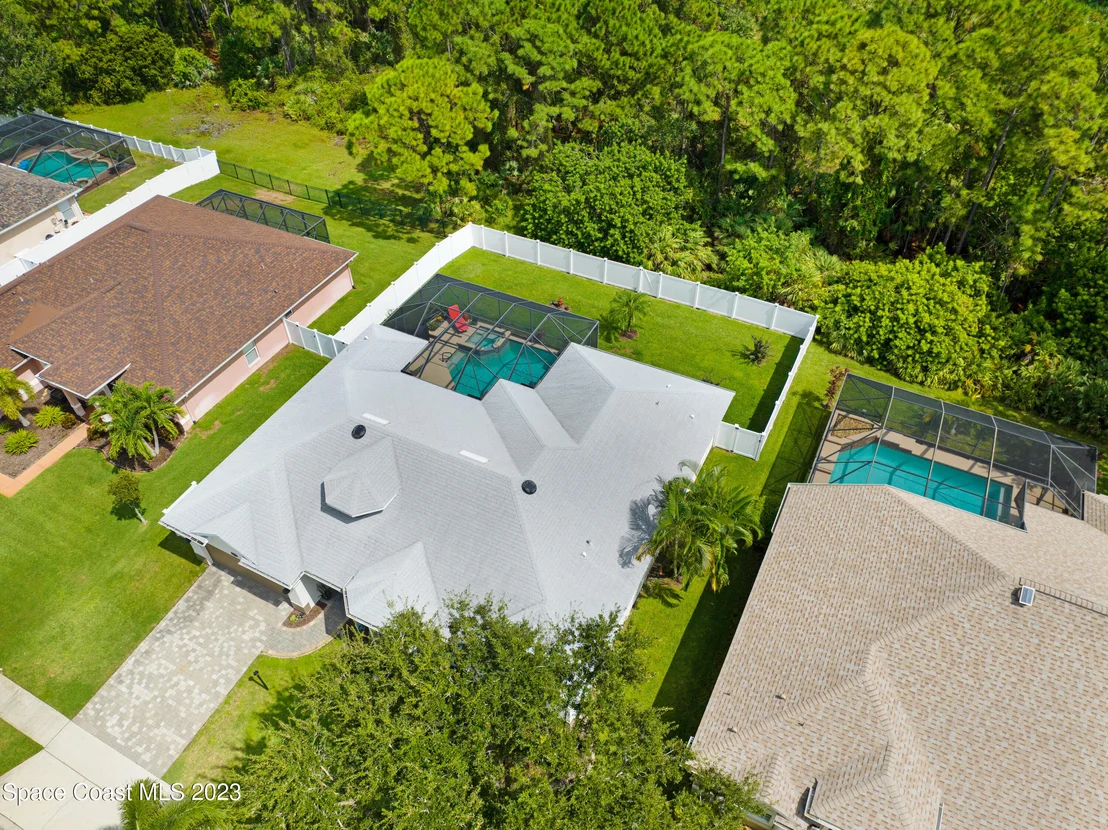 Photo of 242 Pebble Hill Way