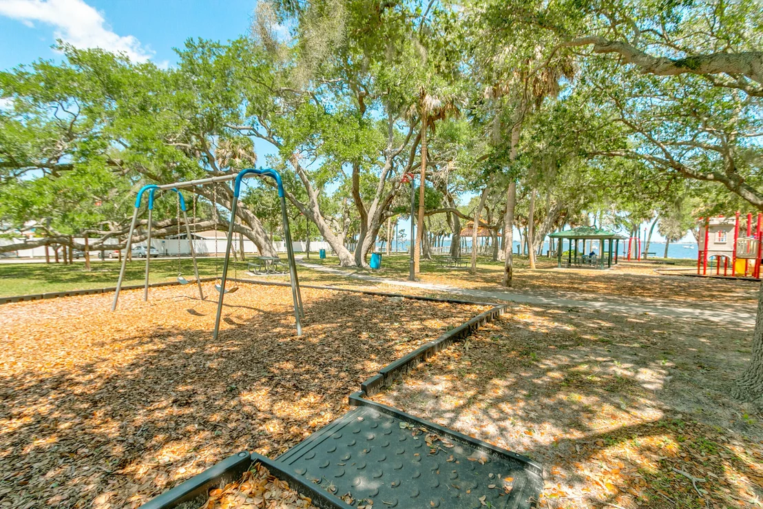 Photo of 3552 Swallow Drive