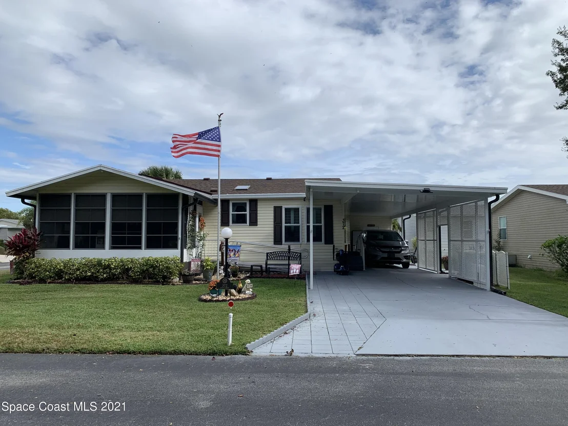 Photo of 372 Scenic Drive