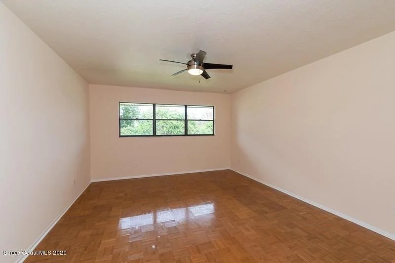 Photo of Unit 1221 at 305 Tangle Run Boulevard