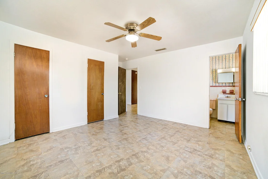Photo of 906 Bristol Drive
