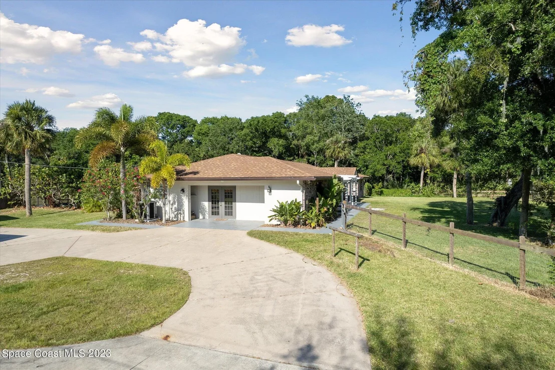 Photo of 4300 Deerwood Trail