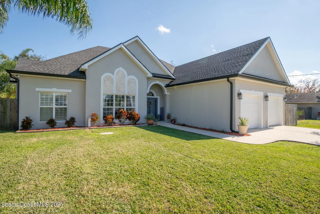 Photo of 6495 Bamboo Avenue