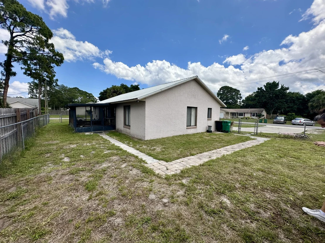 Photo of 4980 Bridge Road