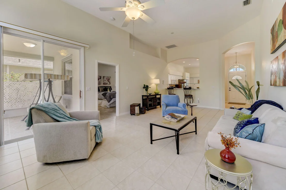Photo of 4621 Portage Trail