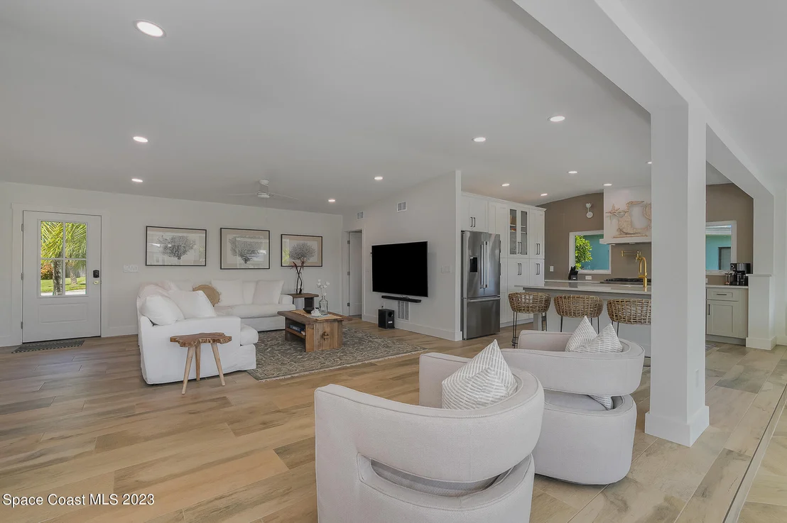 Photo of 459 Barrello Lane